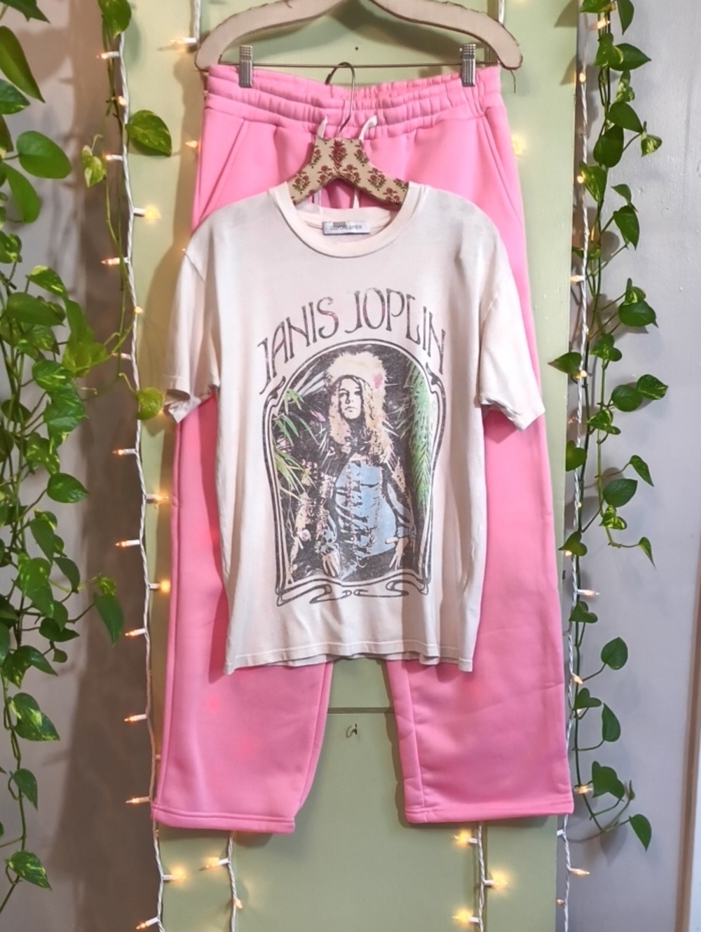 Women's Daydreamer Janis Joplin Tye Dye Peach White T-shirt 👕 XS - Picture 2 of 10